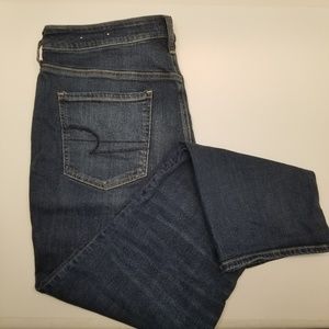 American Eagle Hi-Rise Tomgirl Jeans